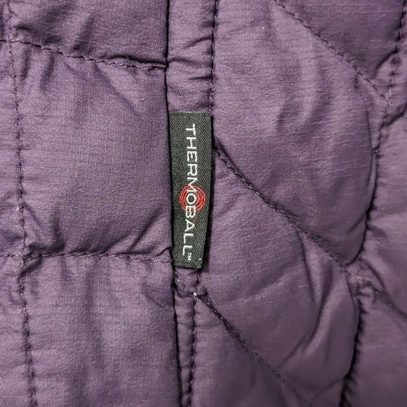 The North Face "Thermoball" Full Zip Puffer Jacket Size S in Eggplant w/ Silver - Picture 5 of 7